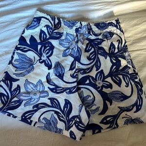 Divided High Waist Floral Blue and White Women's Shorts